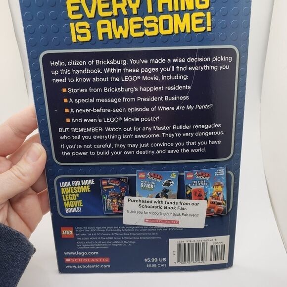 𝅺the Lego Movie handbook soft cover book - Picture 2 of 8